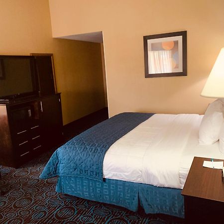 Regency Inn & Suites New London Mystic Ngoại thất bức ảnh